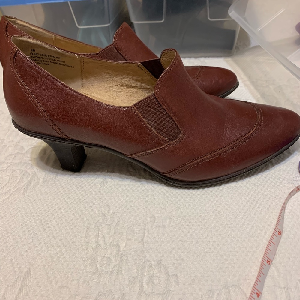 Shoes - Picture 2 of 5